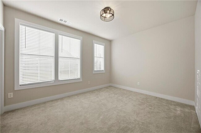 Building Photo - 1244 Winterhaven Dr