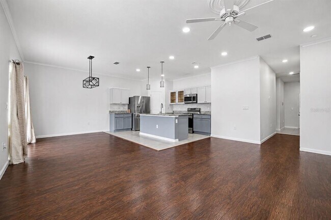 Building Photo - 2270 Hemingway Cir