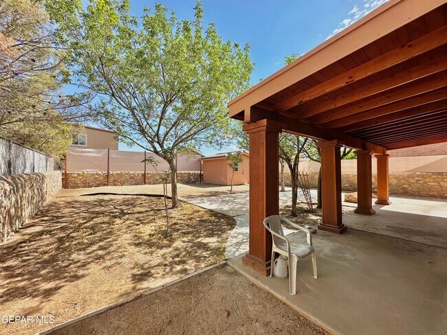 Building Photo - 12277 Red Sun Dr