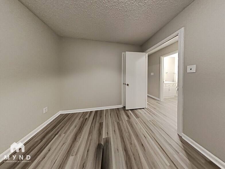 Building Photo - 1109 4th Way