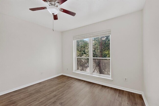 Building Photo - 2450 Wickersham Ln