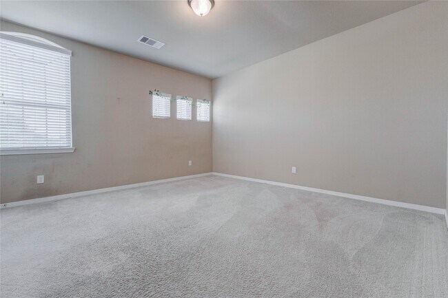 Building Photo - 27810 Yorkshire Brook Ln