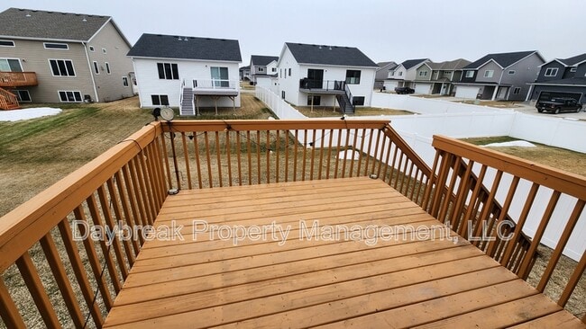 Building Photo - 2584 66th Ave S