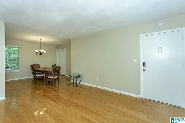 Building Photo - 2200 Montreat Cir
