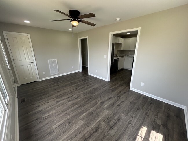 Building Photo - 113 Scenic View Rd