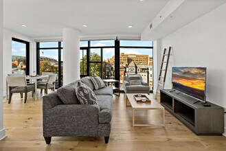 Building Photo - 1841 7th St NW