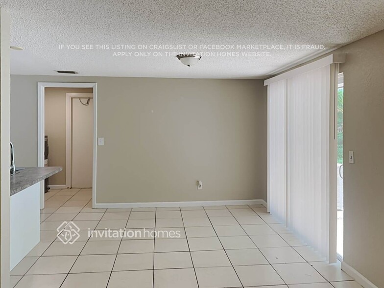 Building Photo - 16123 Sandcrest Way