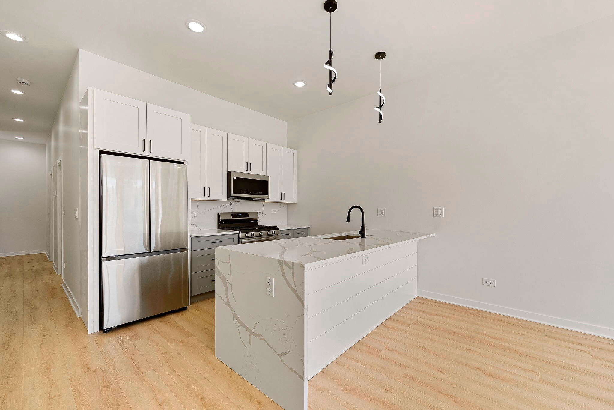 Building Photo - 521 N Lawndale Ave