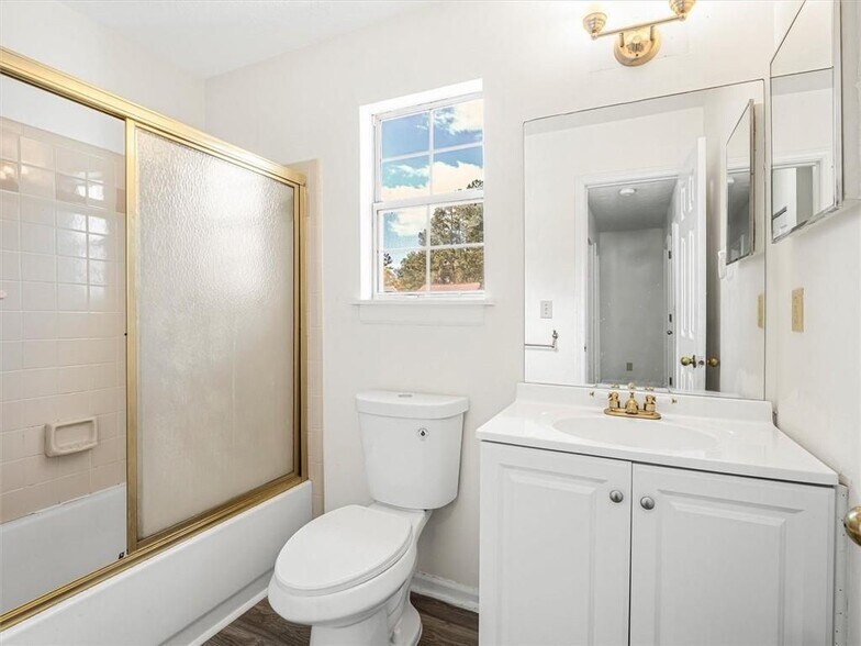 Building Photo - 3920 Sidney Lanier Blvd