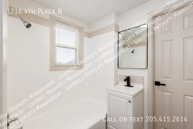 Building Photo - 1216 4th Pl N