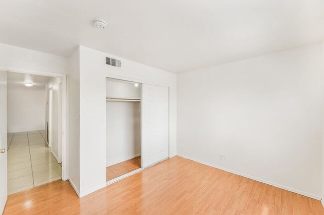 Building Photo - 375 N 15th St
