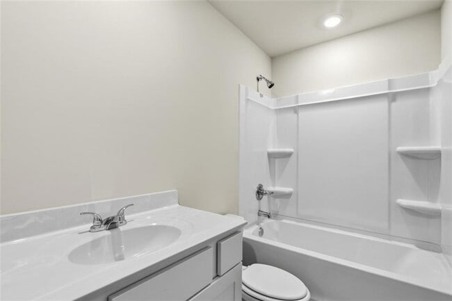 Building Photo - 54 Umber Ln