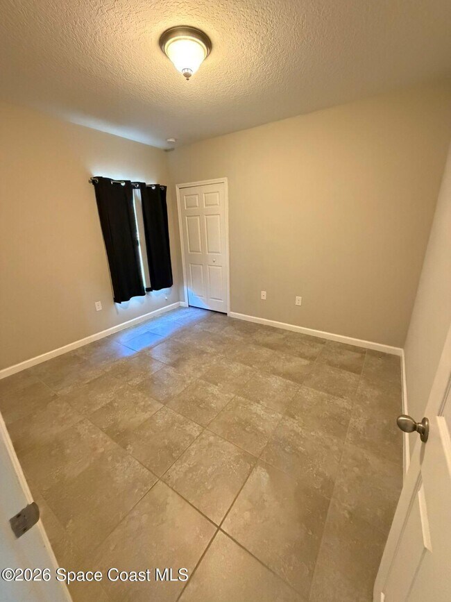 Building Photo - 3960 Harvest Cir