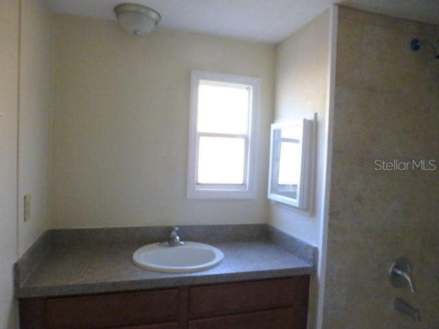 Building Photo - 4920 E Hunts Ct