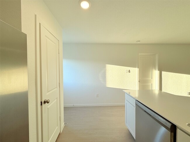 Building Photo - 6831 Flowering Ginger Ln