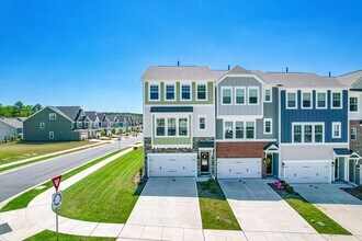 Building Photo - 2245 Kettle Falls Station