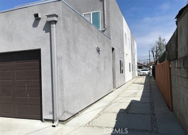 Building Photo - 6629 Denver Ave
