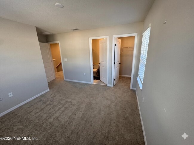 Building Photo - 217 Red Barn Rd