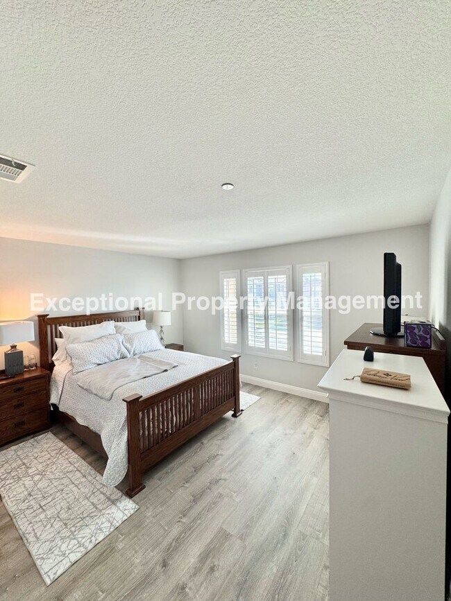 Building Photo - 4860 Condor Ave