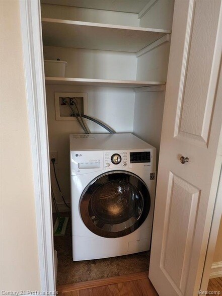 Building Photo - 35300 Woodward Ave