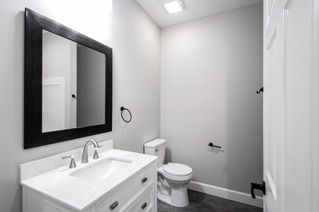 Building Photo - 1621 Wilson Rd