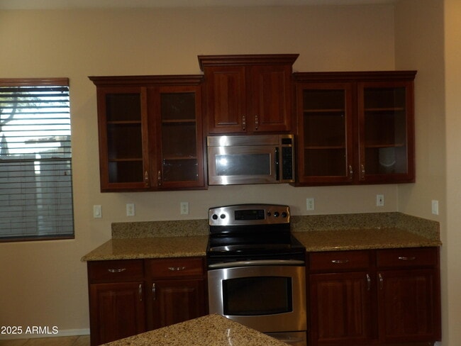 Building Photo - 17976 W Paseo Way