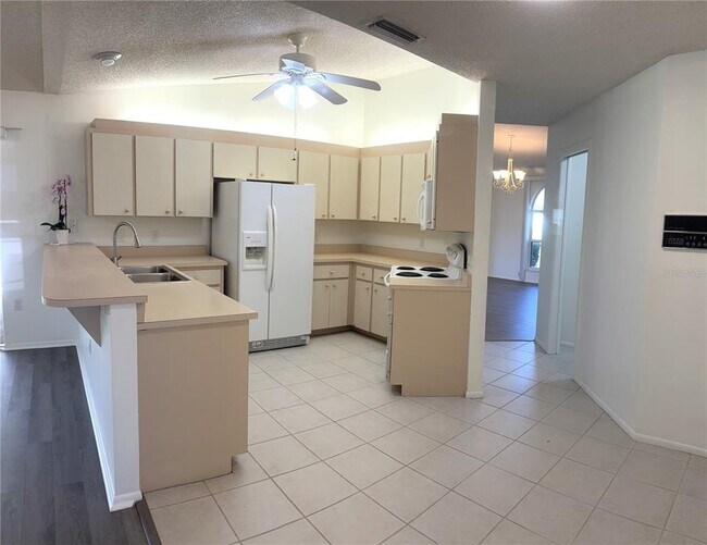 Building Photo - 1280 Covey Ct