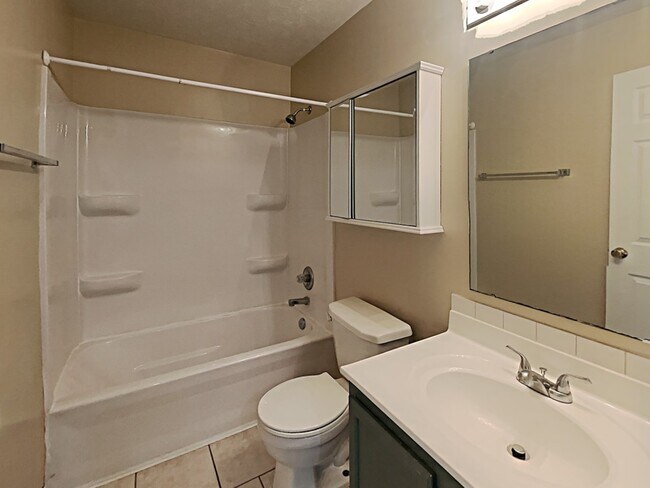 Building Photo - 460 Brookview Drive