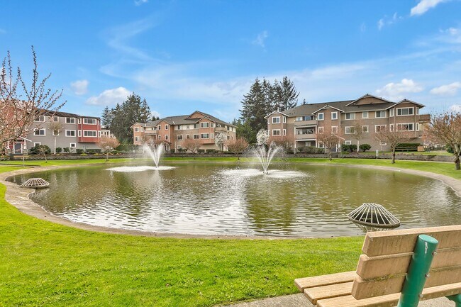 Building Photo - Perfectly Placed Condo In the Heart of Puyallup