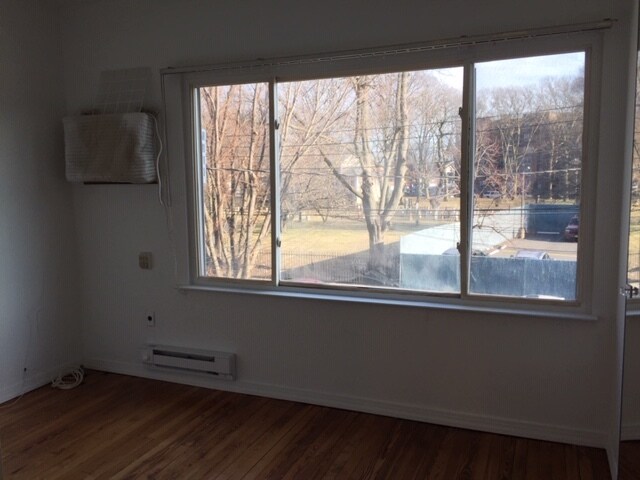 Building Photo - 27 Alton Pl