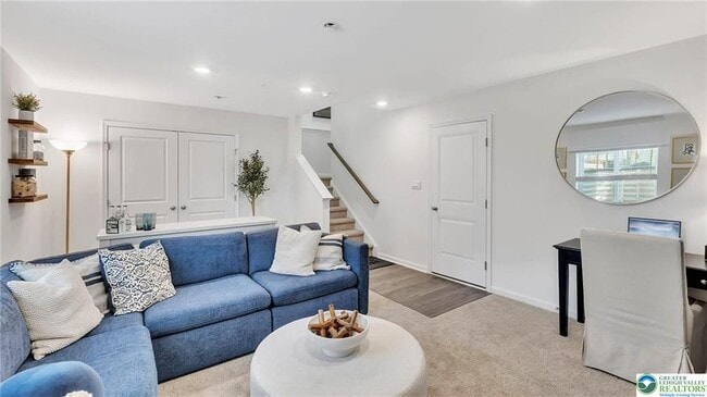 Building Photo - 1132 Meadowlark Dr