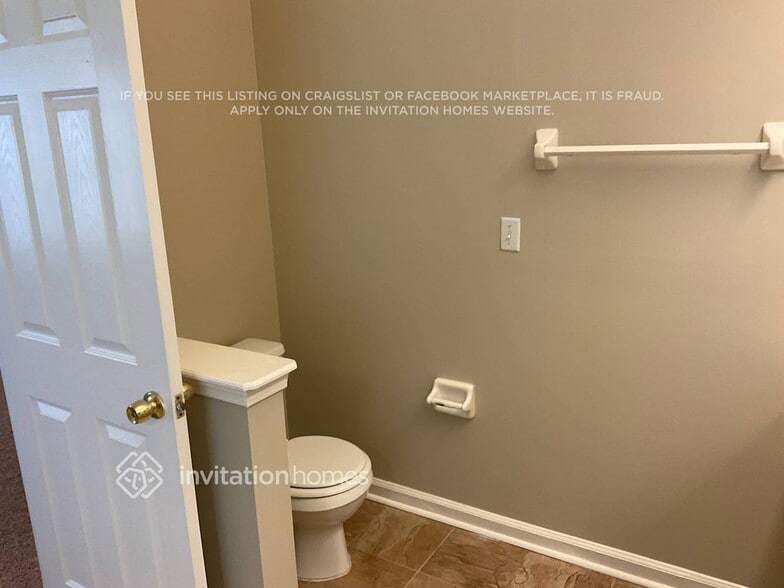 Building Photo - 12243 Mantle Dr