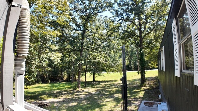 Building Photo - 251 Oakdale Dr