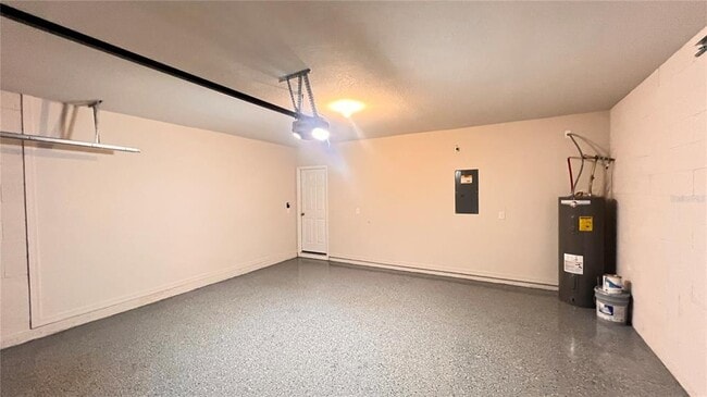 Building Photo - 702 Alta Vista Ct