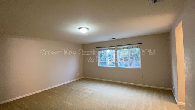 Building Photo - 4685 Dandelion Loop