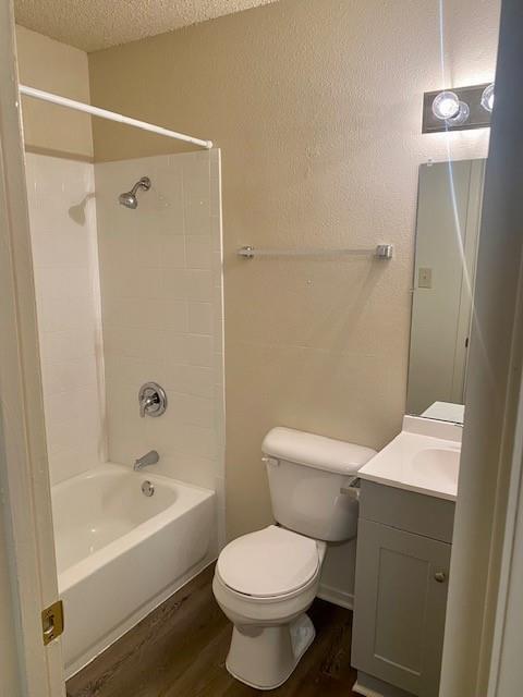 Building Photo - 3001 Parker Ln