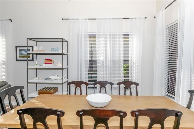 Building Photo - 5104 Salerno St