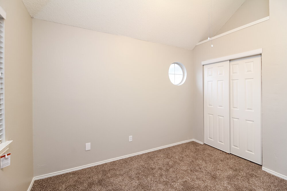 Building Photo - 8440 Auburn Dr