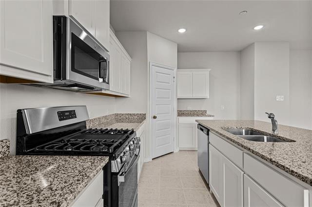 Building Photo - 548 Hickory Rdg Dr