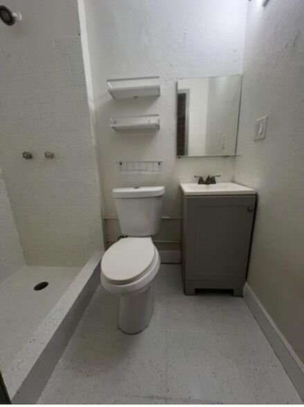 Building Photo - 31 NE 56th St