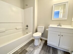 Building Photo - Fully Renovated, Three Bedroom, Bluffton P...