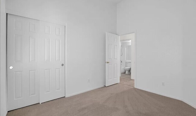 Building Photo - 2924 Riarosa Ct
