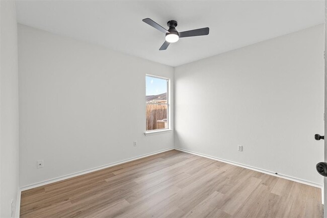 Building Photo - 503 Blanco Woods Blvd