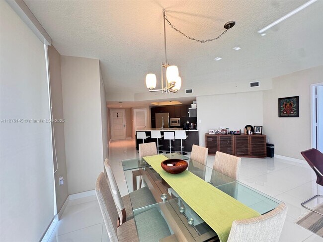 Building Photo - 200 Sunny Isles Blvd