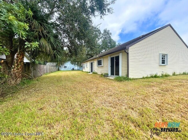 Building Photo - 601 7 Gables Cir SE