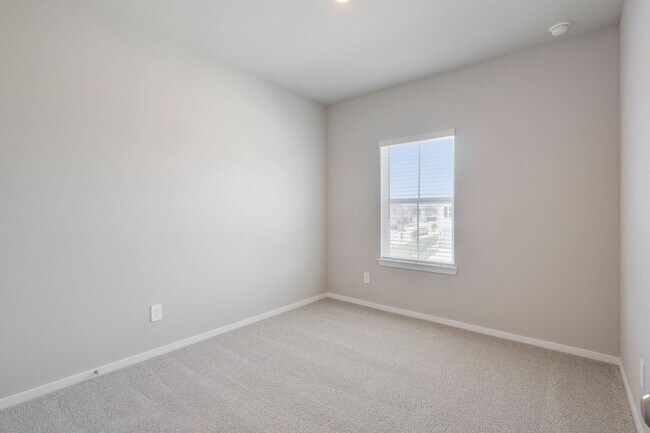 Building Photo - 4215 Pne Spgs Ct