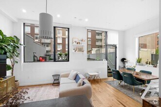Building Photo - 2 bedroom in Brooklyn NY 11211