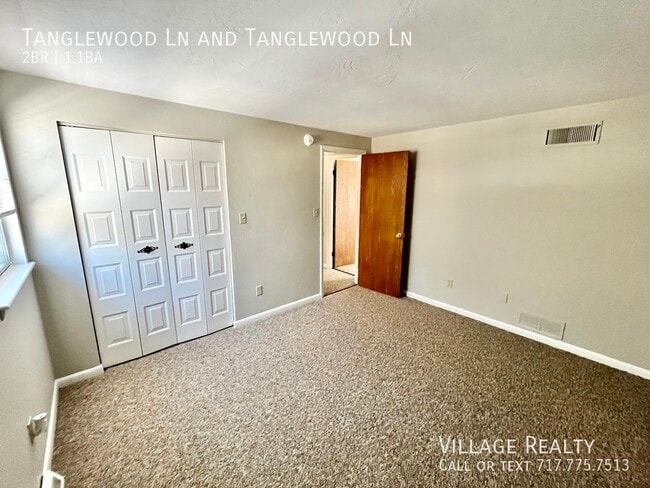 Building Photo - 442 Tanglewood Ln