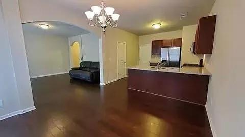 Building Photo - 3524 Castleberry Village Cir