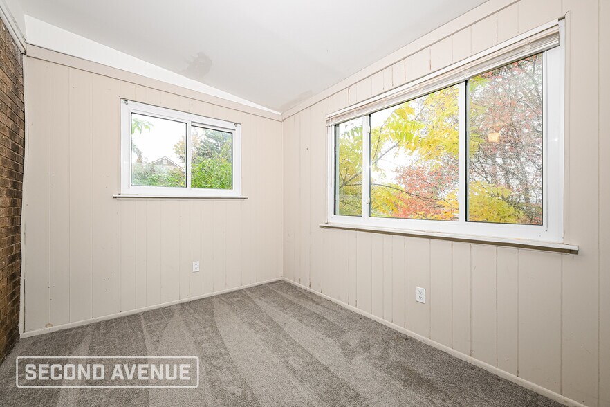 Building Photo - 4274 Shields St